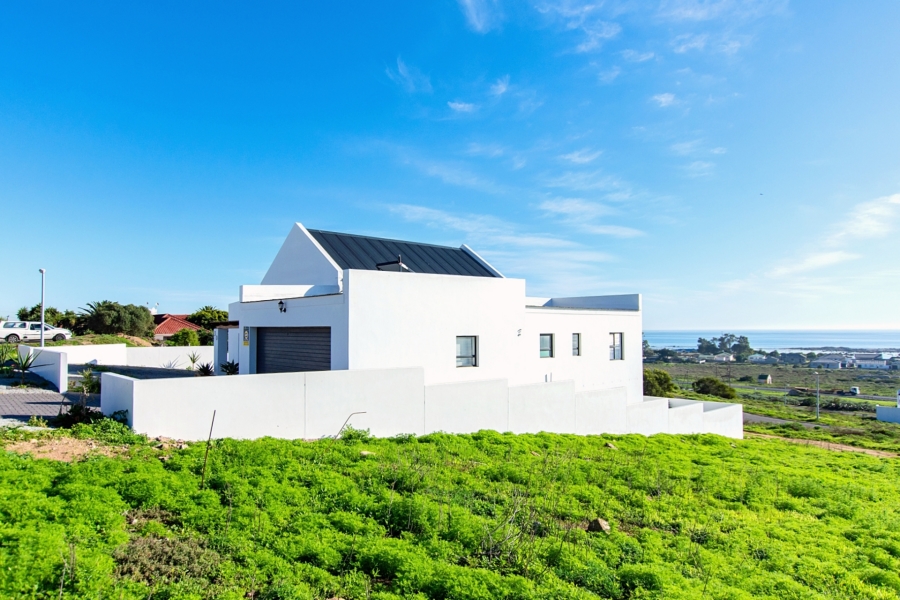 3 Bedroom Property for Sale in Da Gama Bay Western Cape